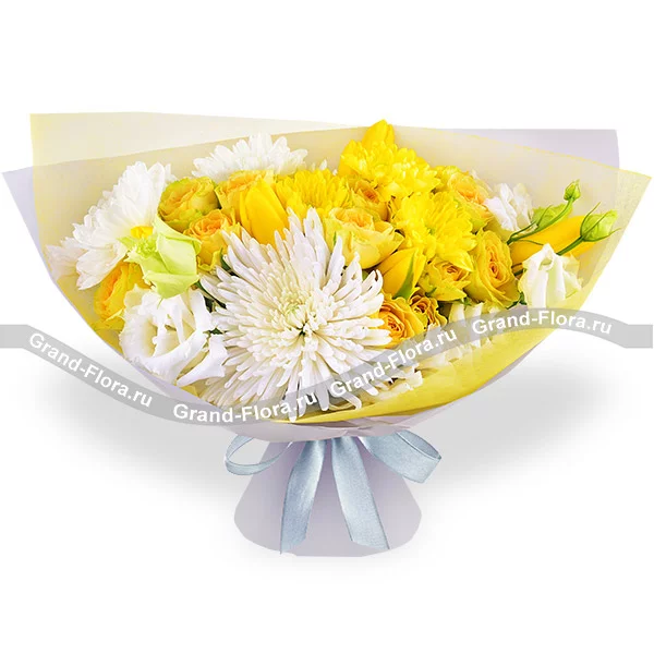Солнечный остров – букет с желтыми кустовыми розами и хризантемой